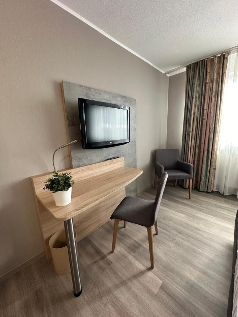 Rheinhessen Inn Gmbh Woerrstadt Bagian luar foto